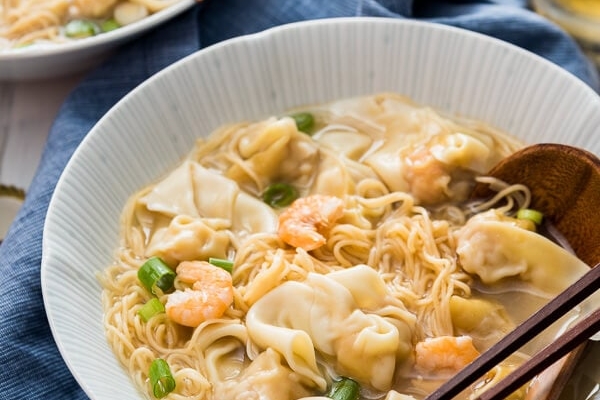 Cantonese Wonton Noodle Soup (港式云吞面) Recipe + Video - You can make a hearty bowl of wonton noodle soup at home, and it’ll be even better than in a Chinese restaurant!